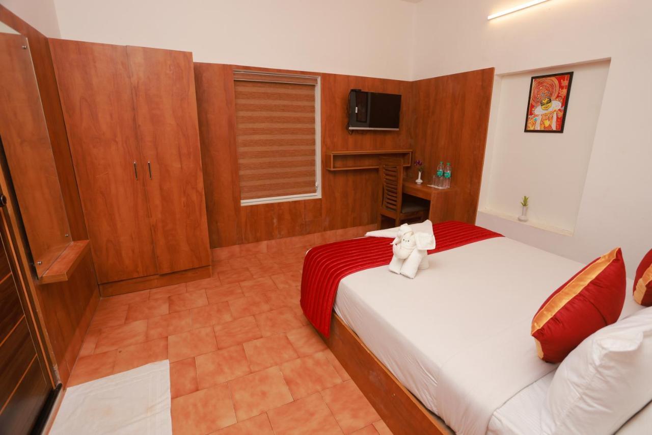 Malavikas Black Beach Resort Varkala Zewnętrze zdjęcie