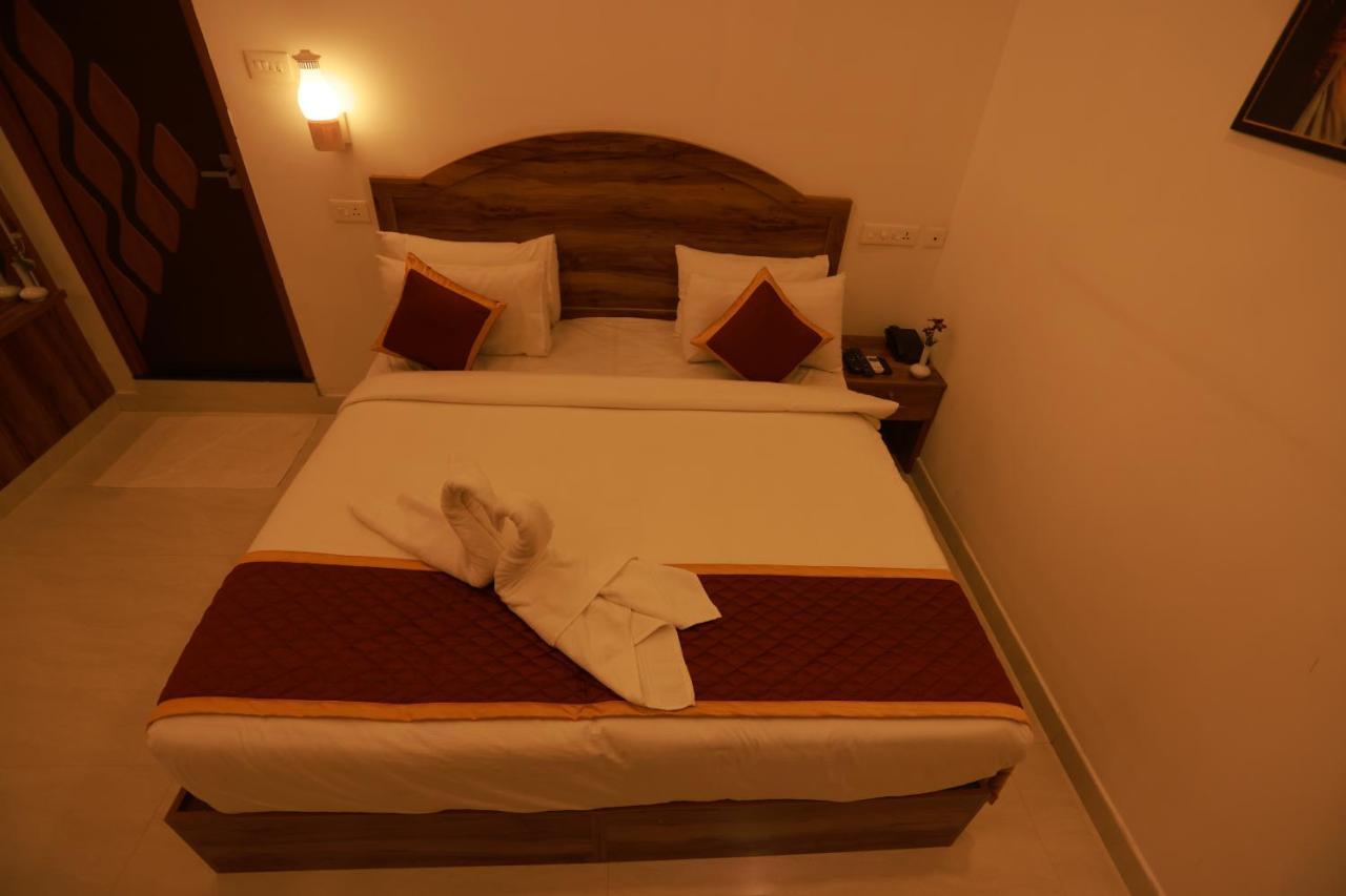 Malavikas Black Beach Resort Varkala Zewnętrze zdjęcie
